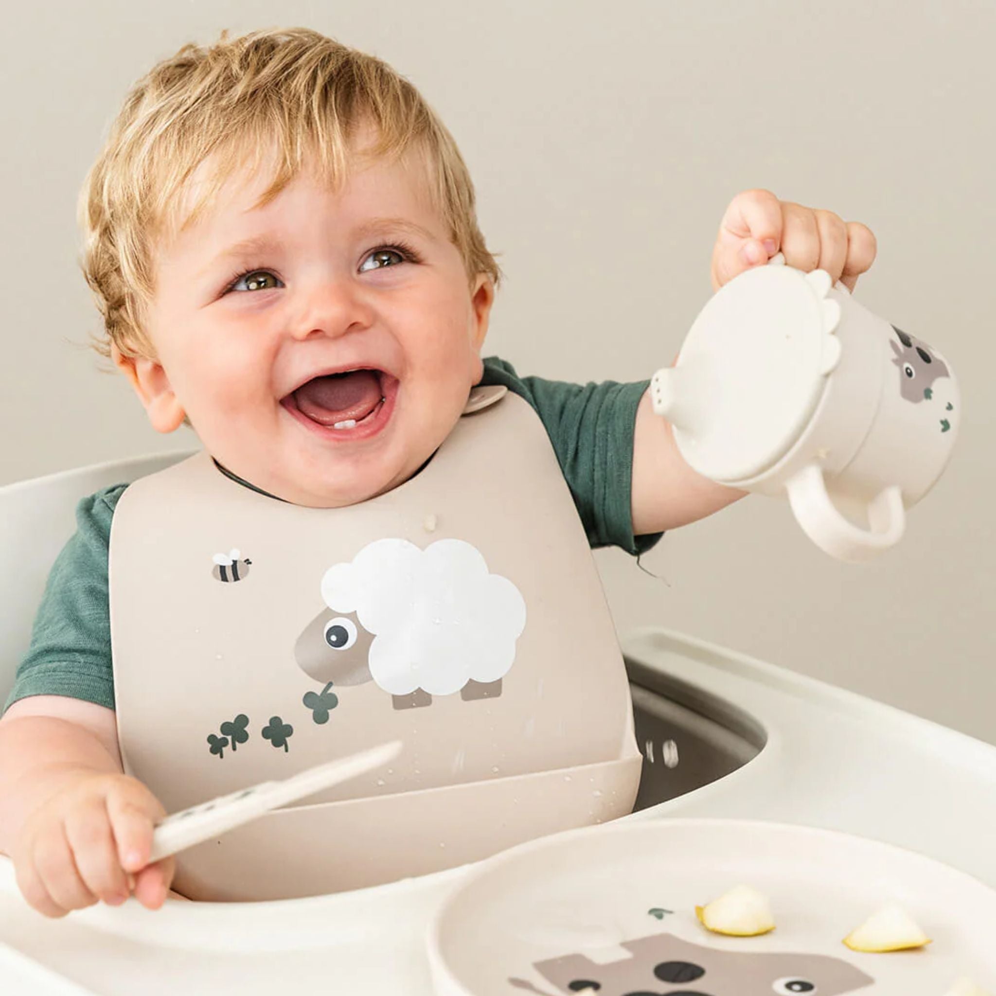 DonebyDeer Silicone Bib