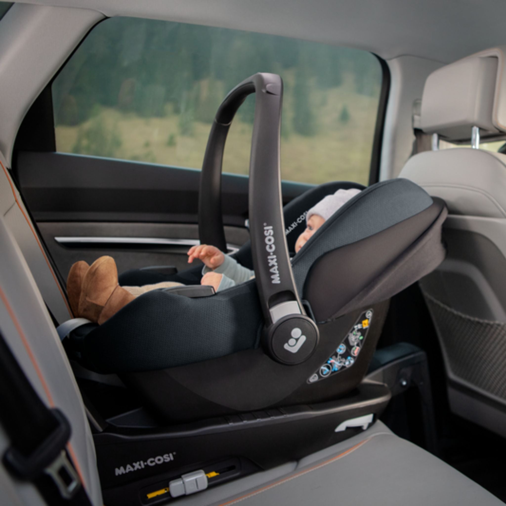 Maxi-Cosi Cabriofix i-Size & Cabriofix i-Size Base
