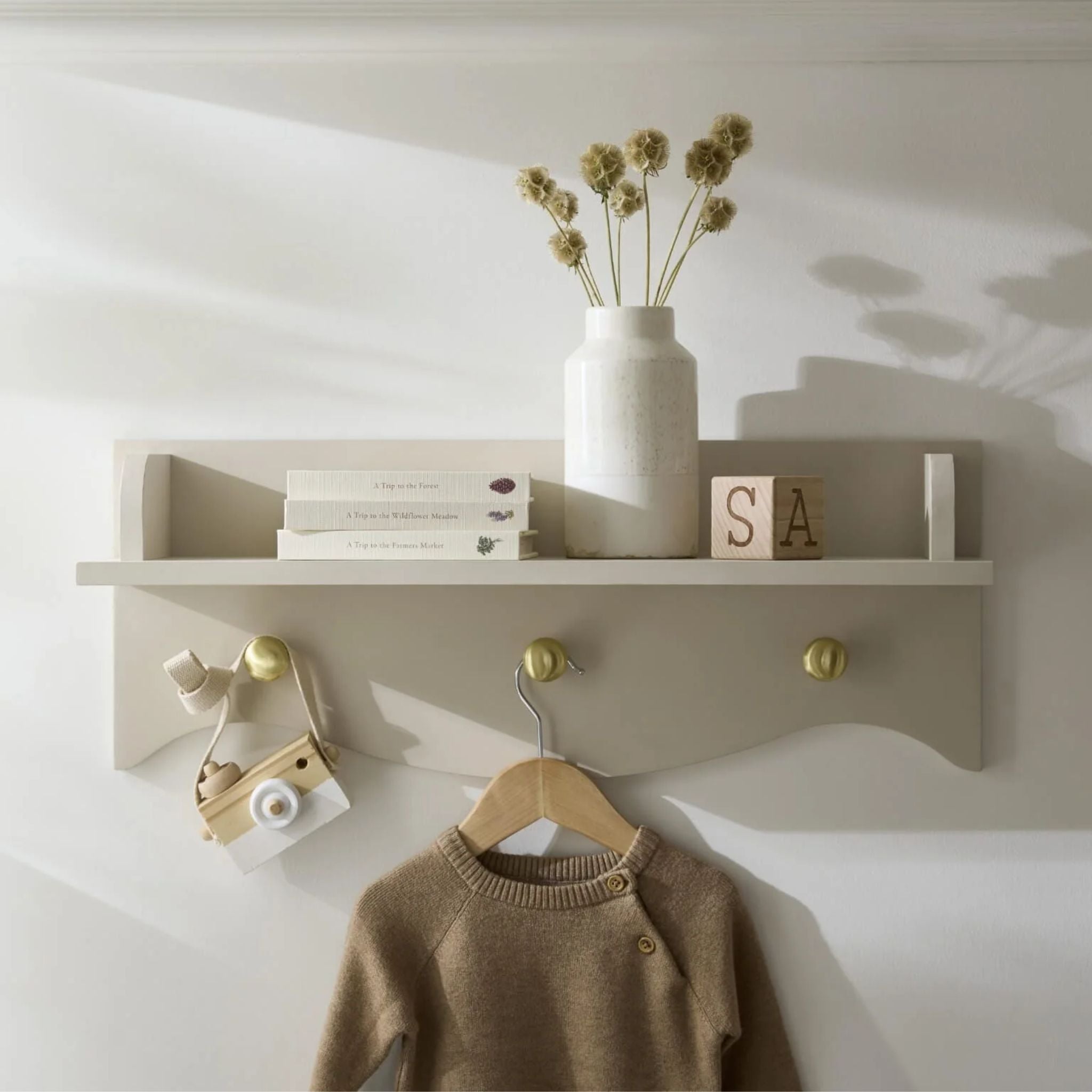 CuddleCo Clara Shelf - Cashmere