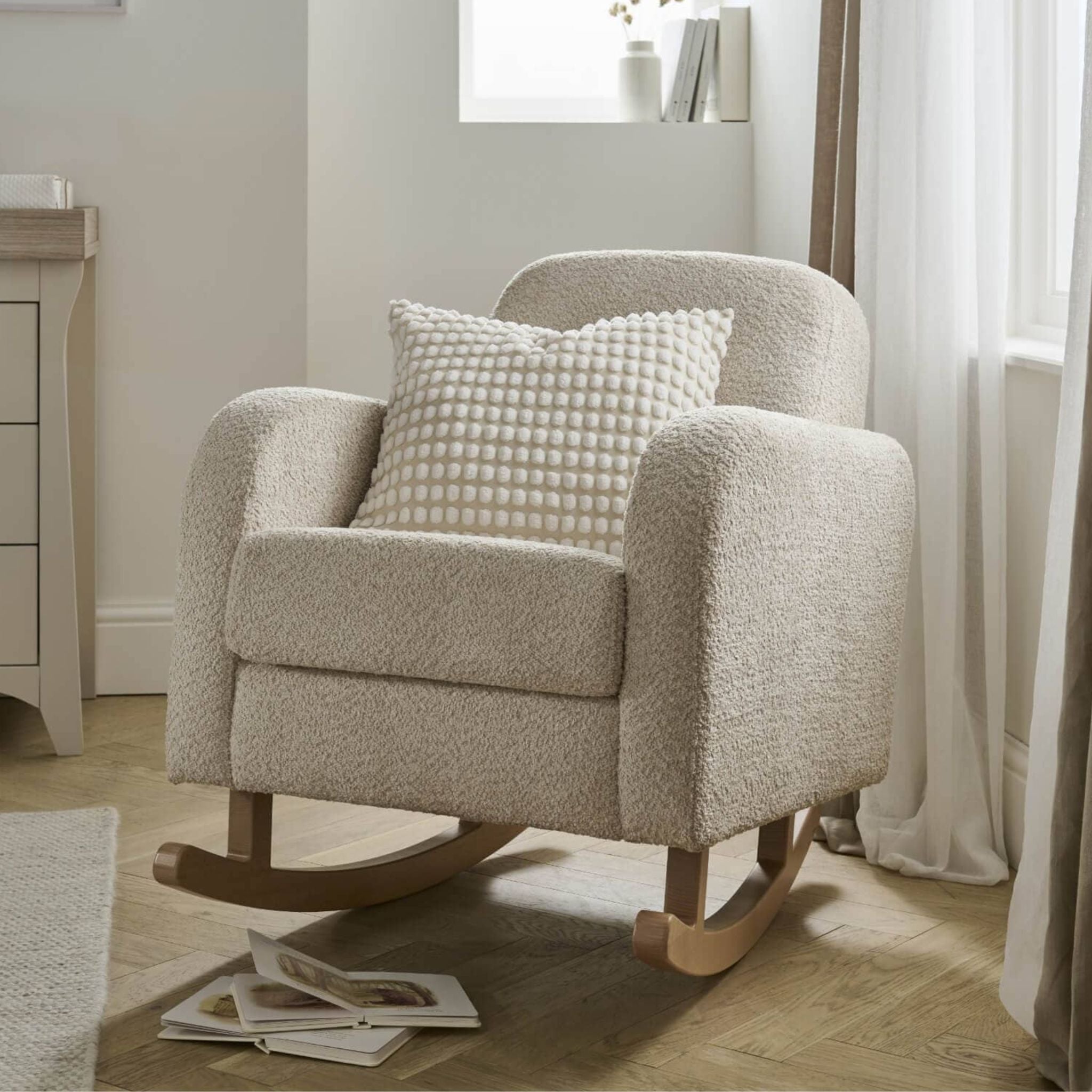 CuddleCo Etta Nursing Chair