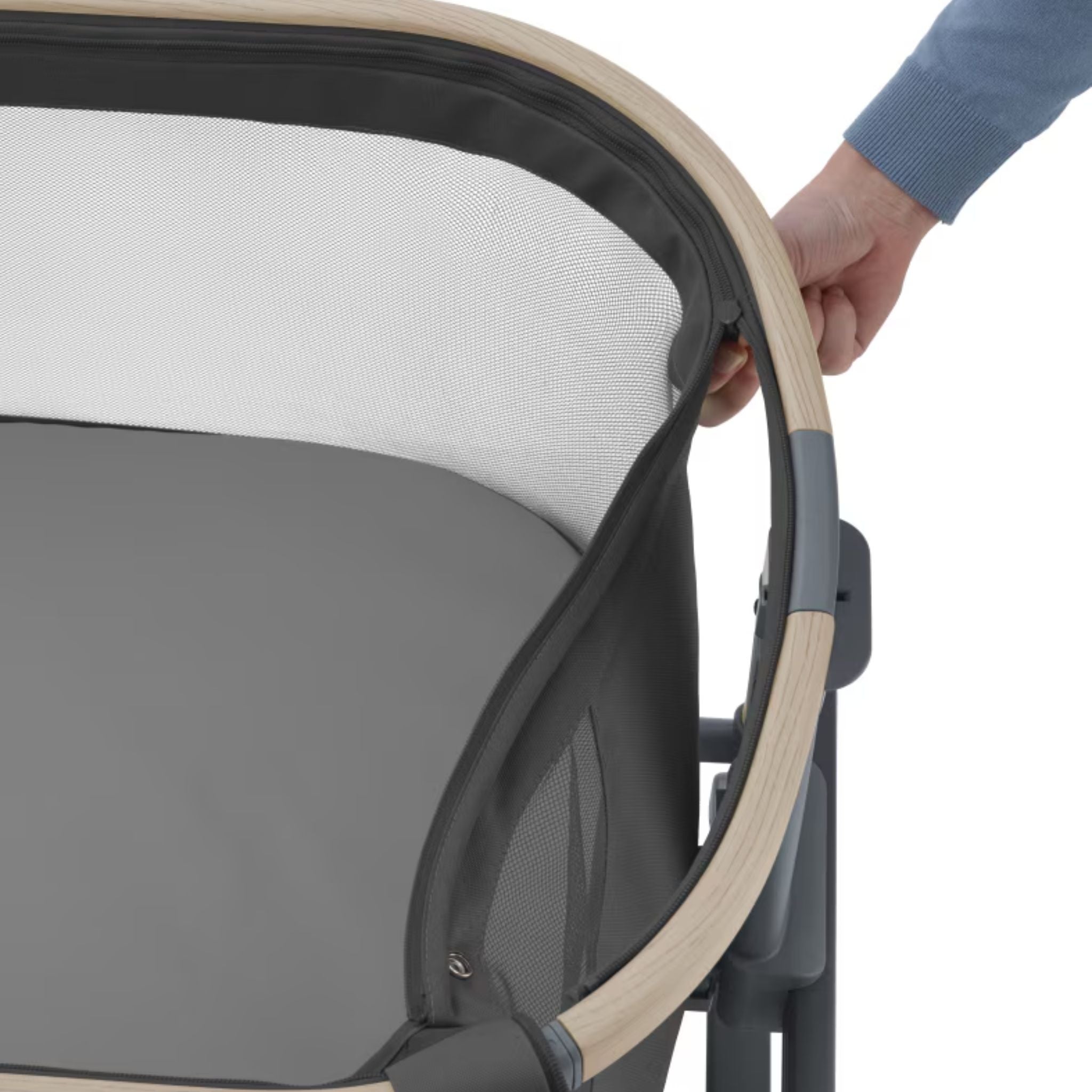 Maxi-Cosi Iora Air Co-Sleeping Bedside Crib