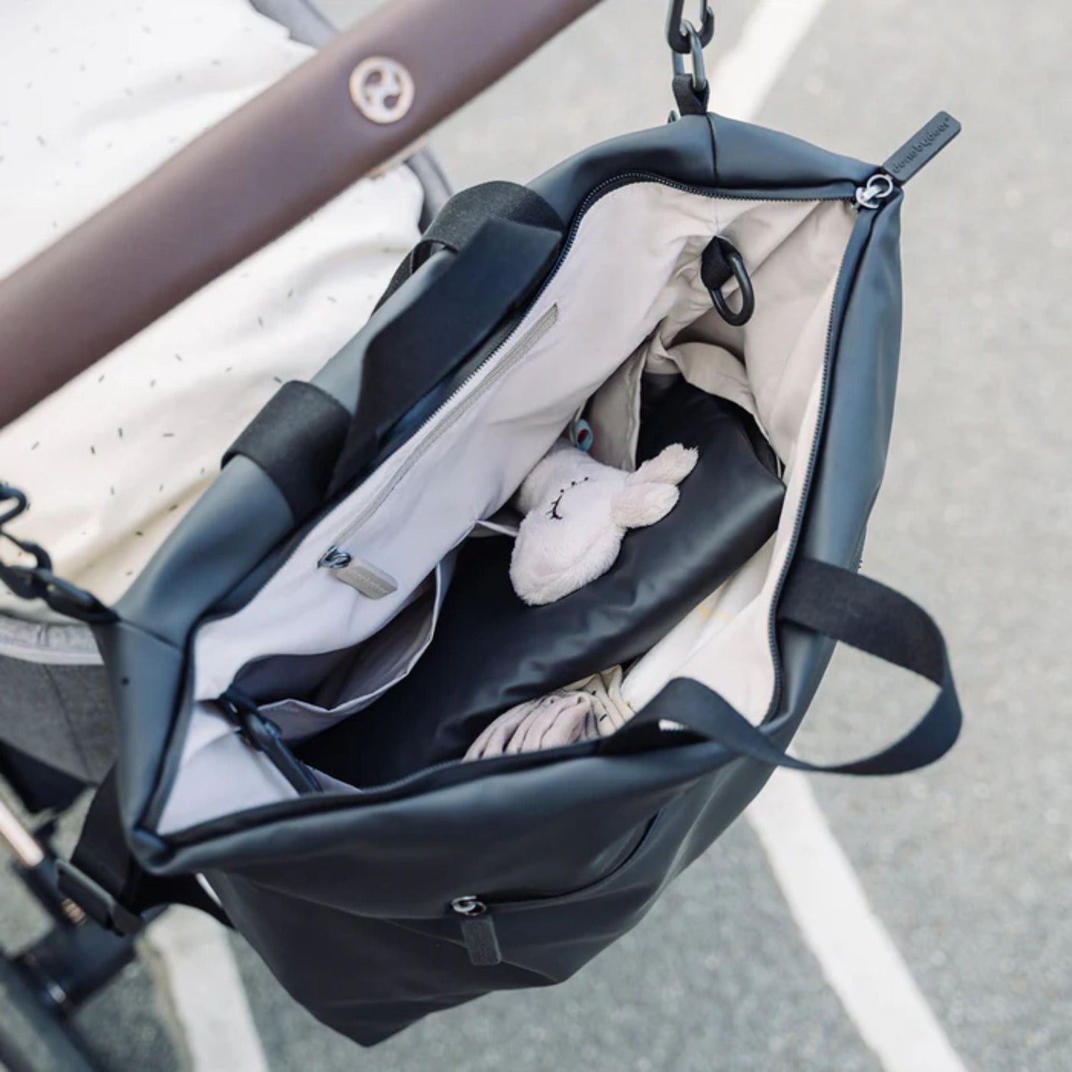 DonebyDeer Changing Backpack