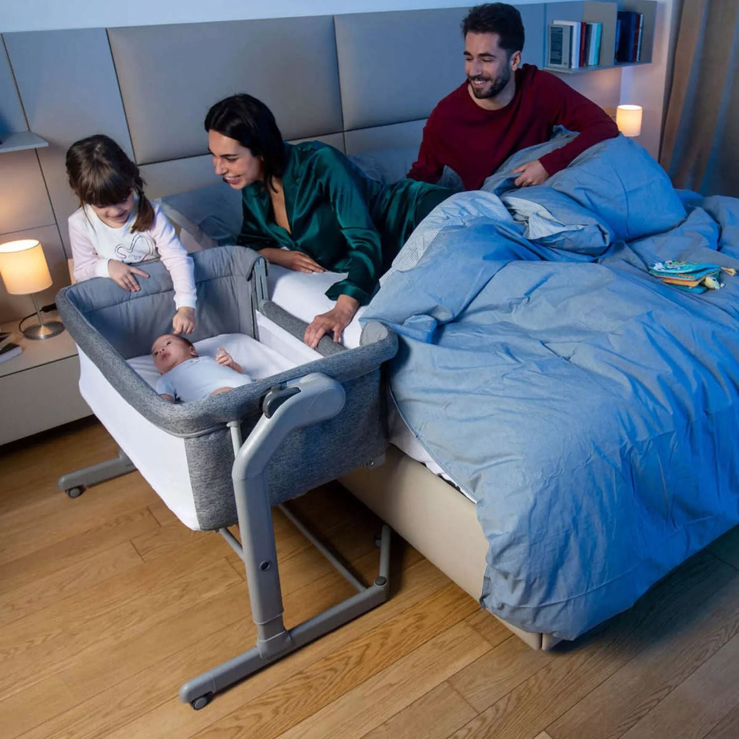 Chicco Next2Me Magic Evo Bedside Crib