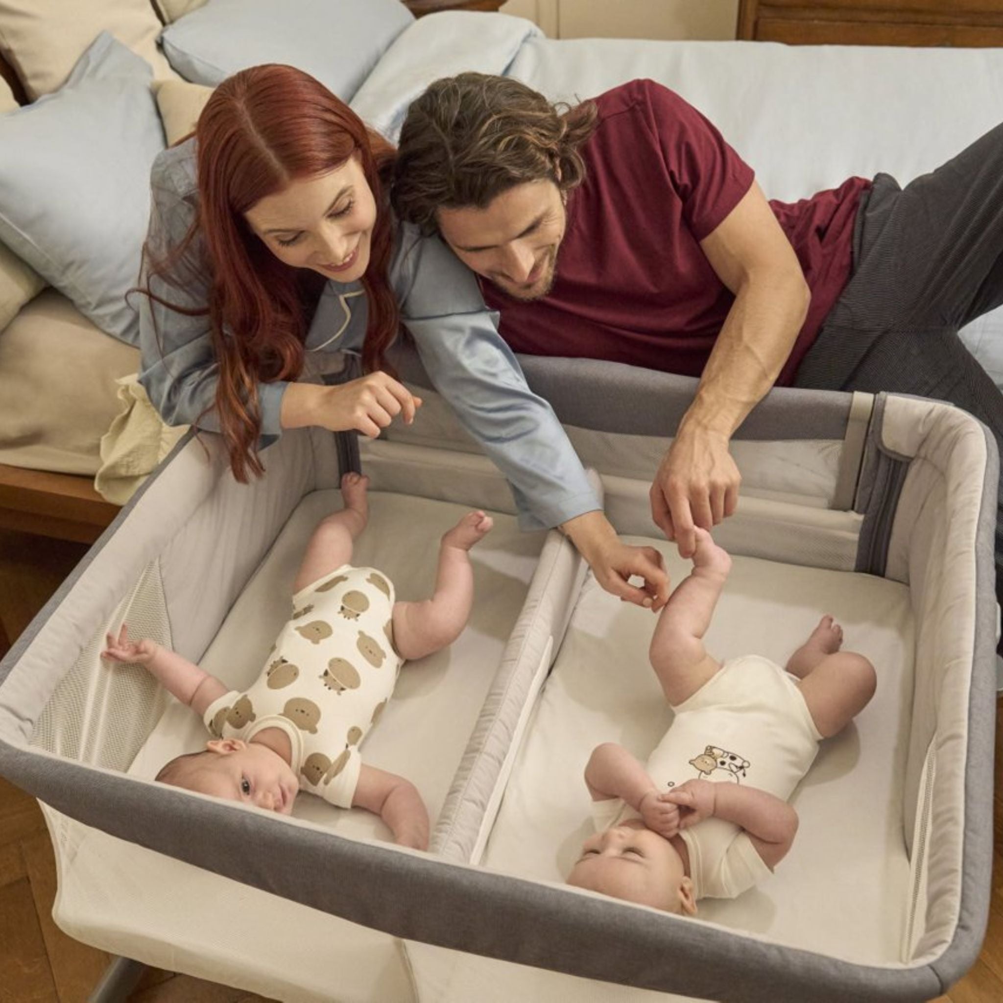 Chicco Next2Me Twin Bedside Crib Magnet Grey | LittleBe