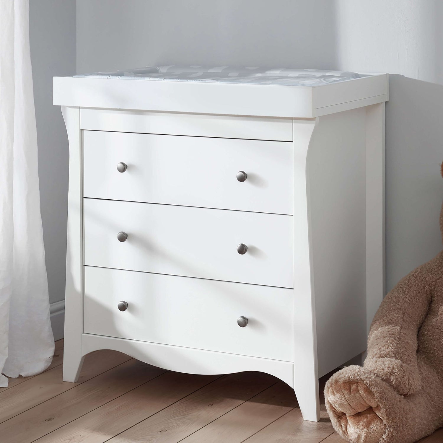 CuddleCo Clara 2pc Set 3 Drawer Dresser and Cot Bed