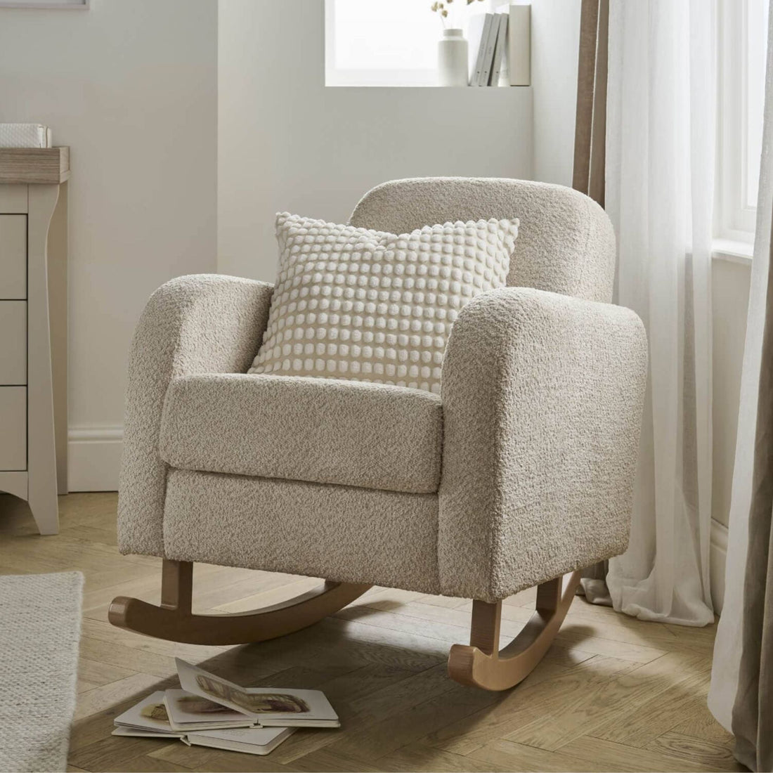 CuddleCo Etta Nursing Chair